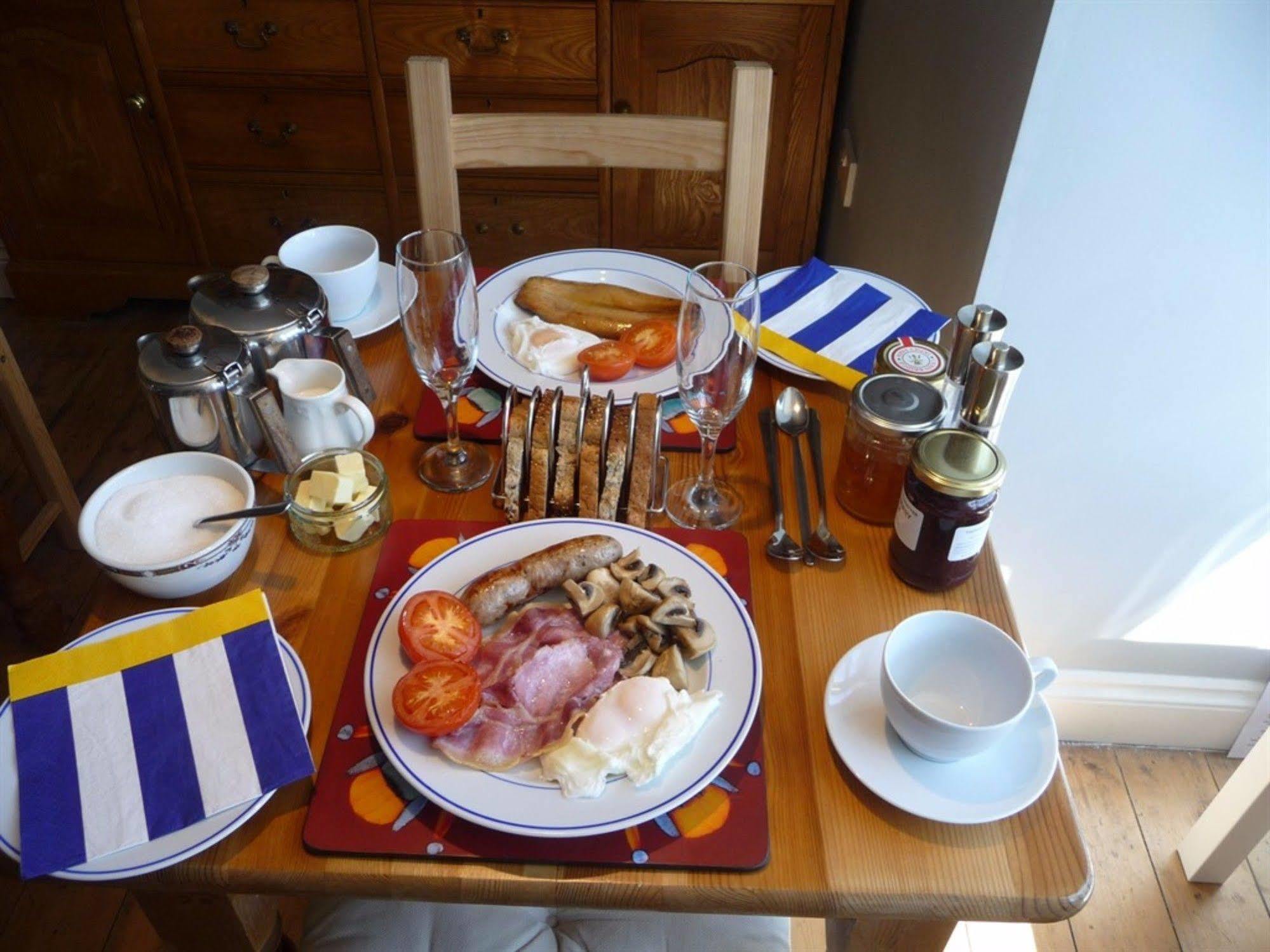 Farne Island Rooms Сихаузес Екстериор снимка